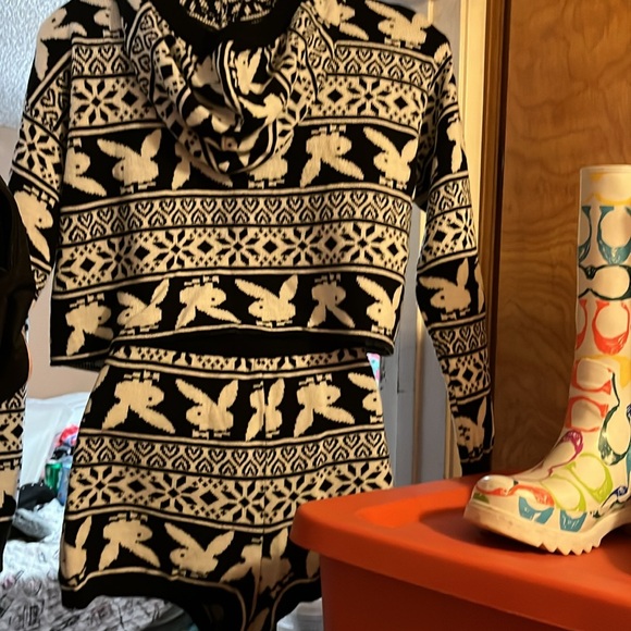 ππΈπΌππΈπΌππΈπΌ NWOT PLAYBOY PAC SUN SHORT SET.ππΈπΌππΈπΌππΈπΌ - Picture 2 of 4